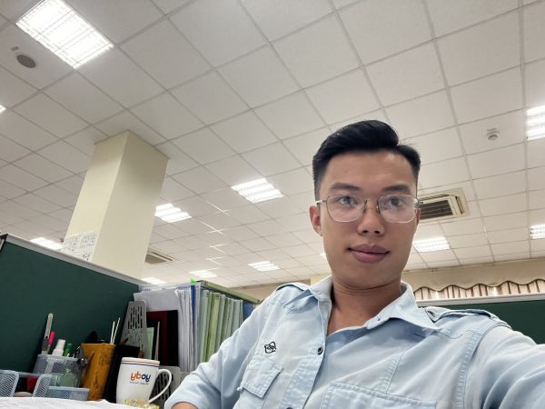 Nguyễn Minh Đức – Nhân viên văn phòng